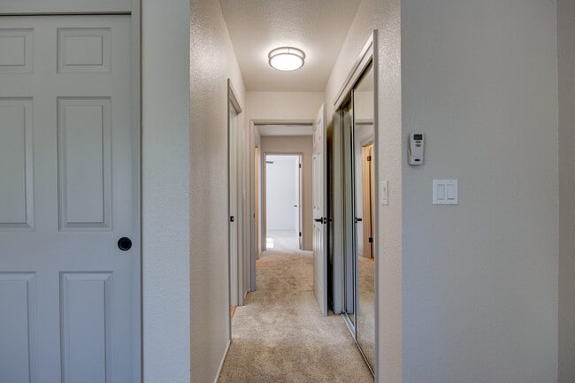 Building Photo - 9526 Victorian Wy