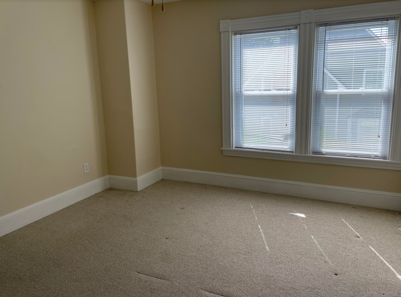 Building Photo - 22 Union St