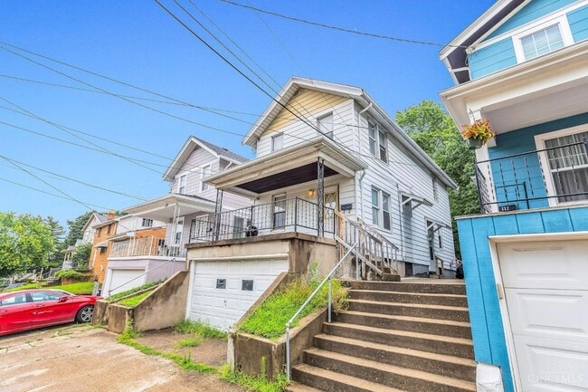 Building Photo - 224 Bank Ave