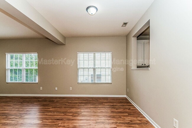 Building Photo - 123 Baberton Dr