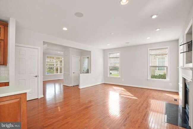 Building Photo - 8857 Yellow Hammer Dr
