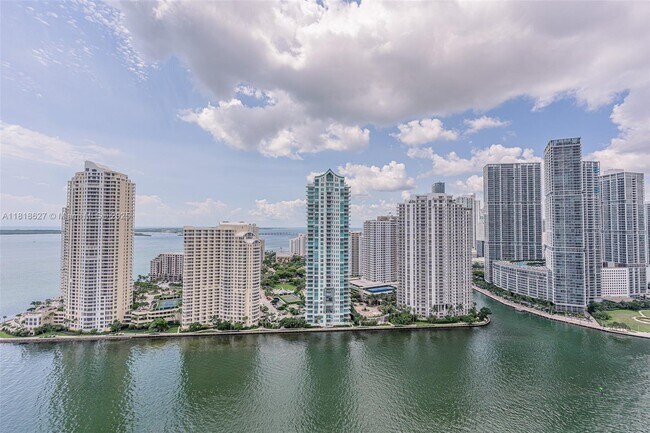 Building Photo - 335 S Biscayne Blvd