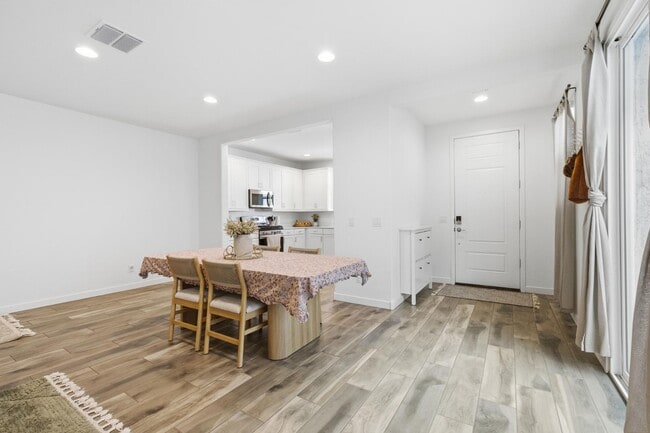 Building Photo - 3251 S Lotus