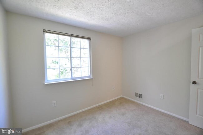 Building Photo - 17404 Founders Mill Dr