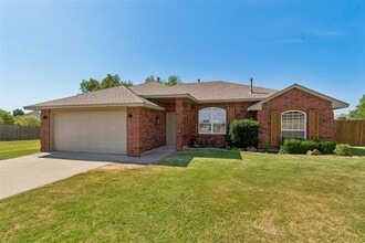 Building Photo - 15921 Katie Ridge Dr