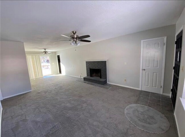 Building Photo - 1313 NW 6th St