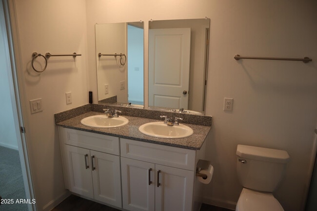 Building Photo - 1267 W Flowstone Trl