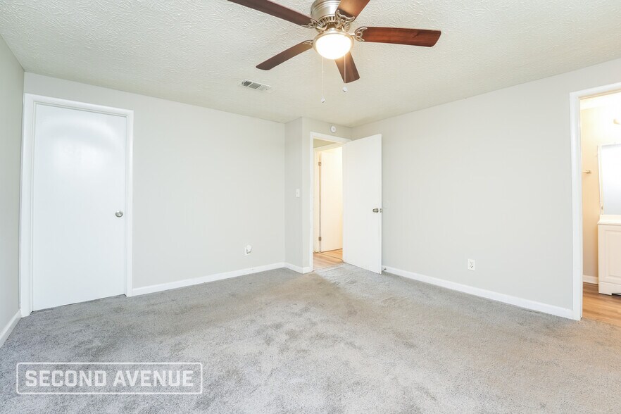 Building Photo - 2196 Scarbrough Dr