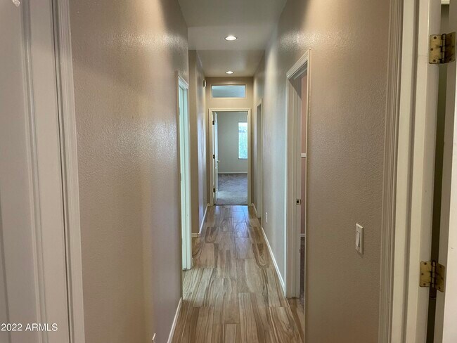 Building Photo - 6511 W Range Mule Dr