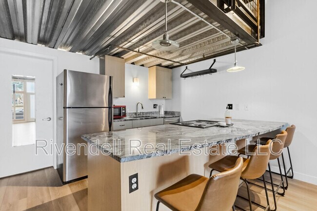 Building Photo - 1111 Osage St