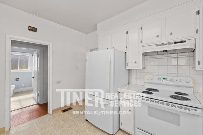 Building Photo - 4201 53rd St