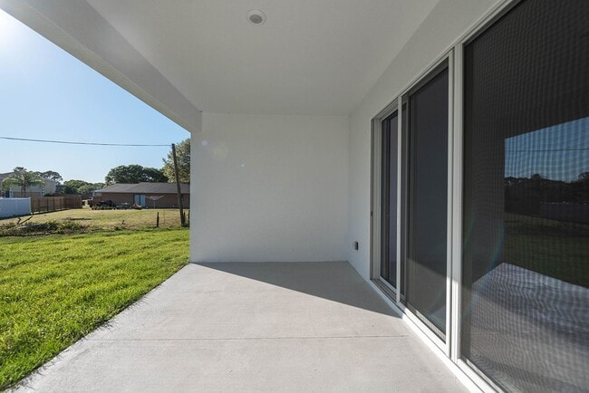 Building Photo - Peaceful and Private setting new construct...