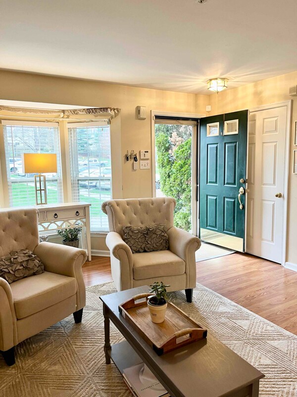 Building Photo - 595 Coach Hill Ct