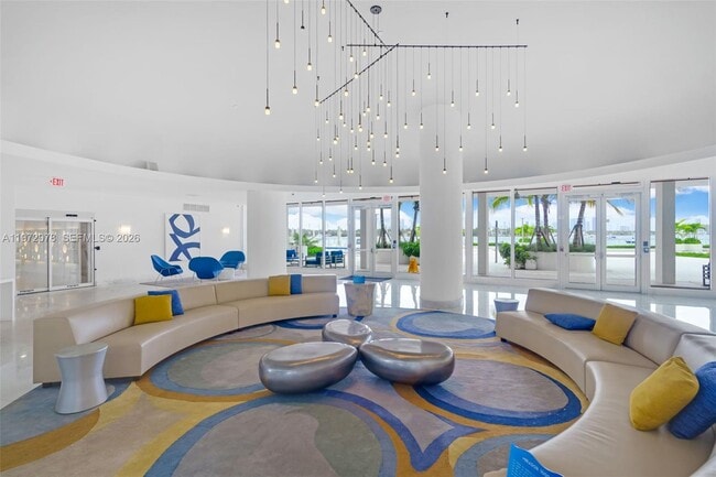 Building Photo - 1000 West Ave