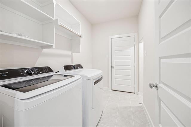 Building Photo - 646 Briar Dr