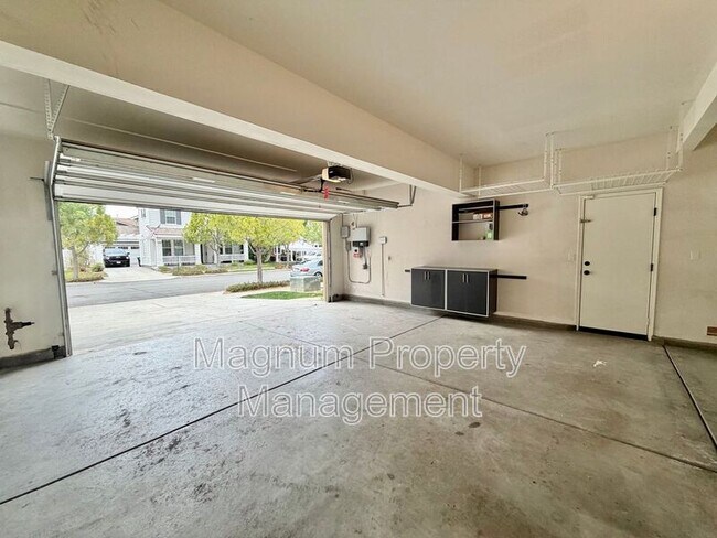 Building Photo - 40382 Corrigan Pl