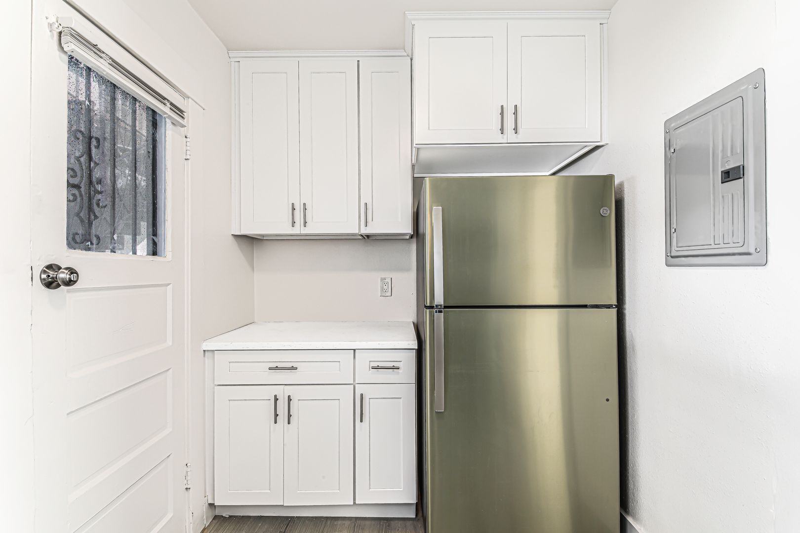 Building Photo - 525 Chestnut Ave