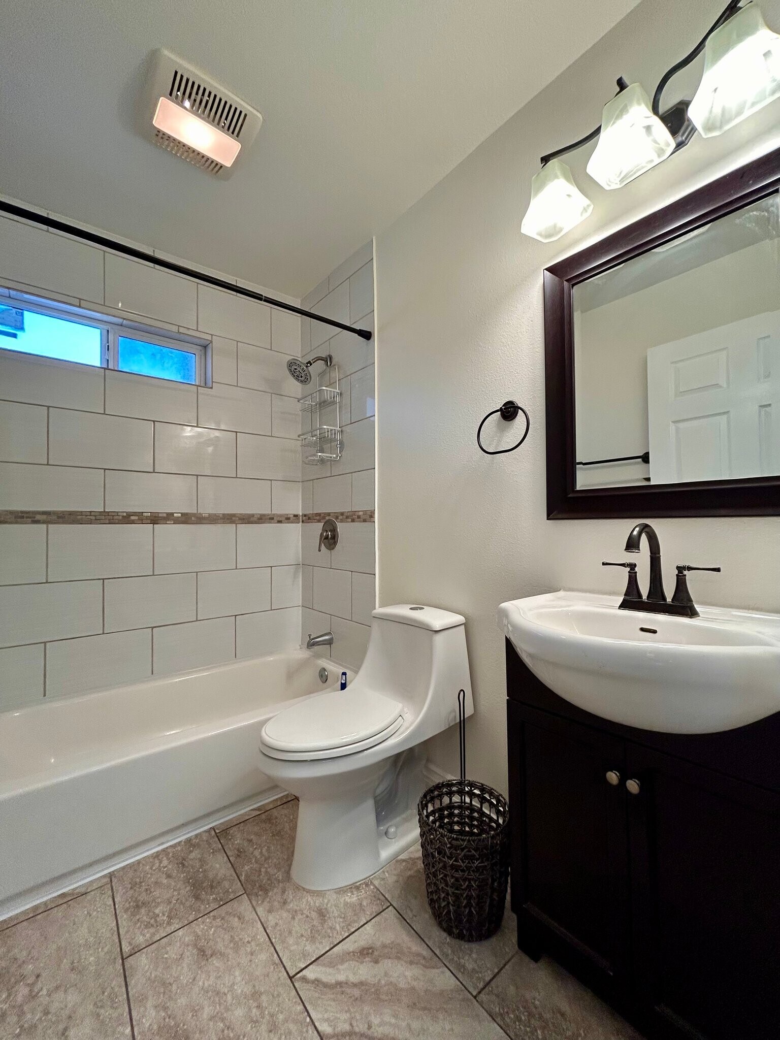 Building Photo - 1366 N Soto St