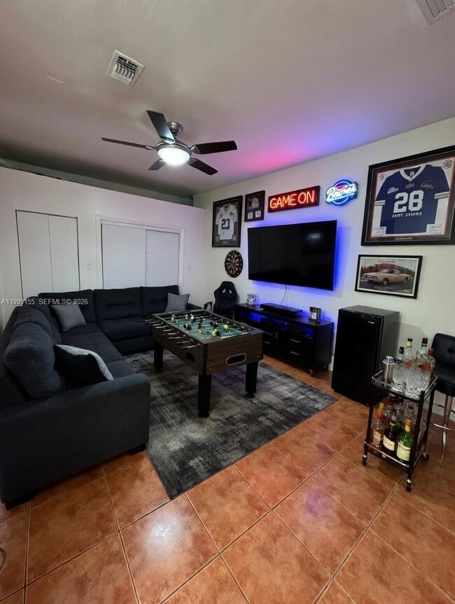 Building Photo - 15816 SW 103rd Ln