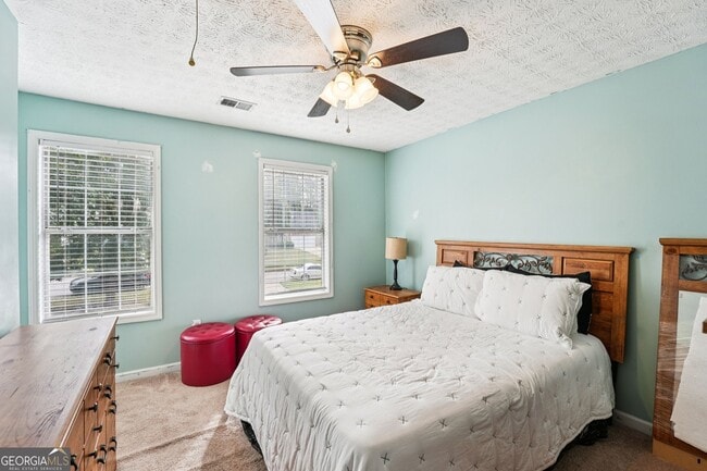 Building Photo - 12203 Crestwood Ct