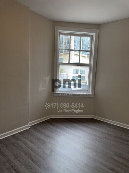 Building Photo - 126 E Vermont St