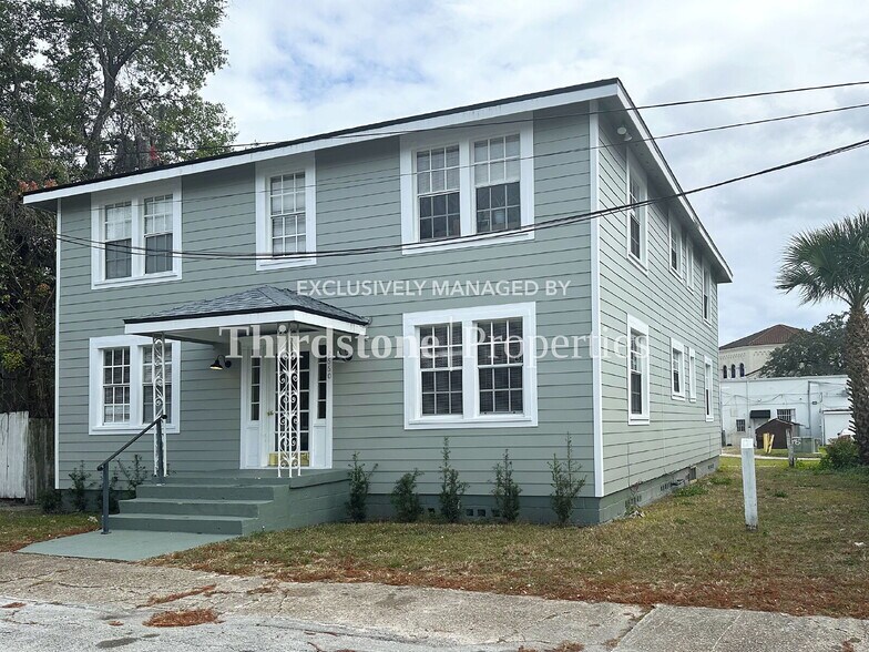 Building Photo - 2660 Gale Ct