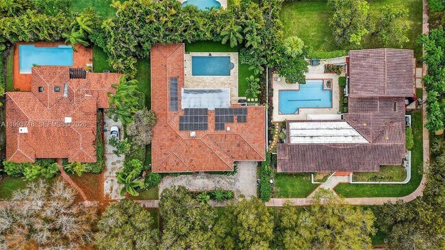 Building Photo - 3258 Riviera Dr