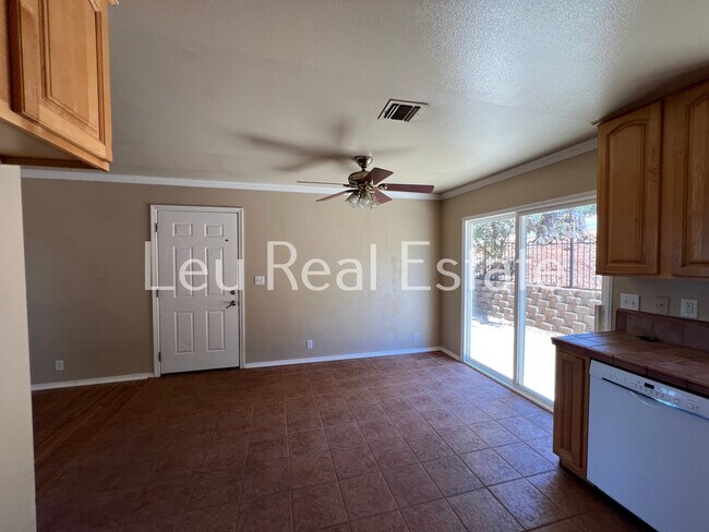Building Photo - 5270 Bonnie Lou Ln