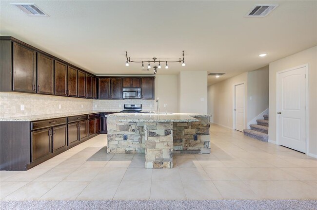 Building Photo - 2915 Iron Range Ct