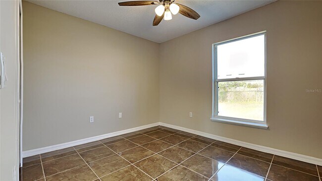 Building Photo - 56 Peterlee Ct