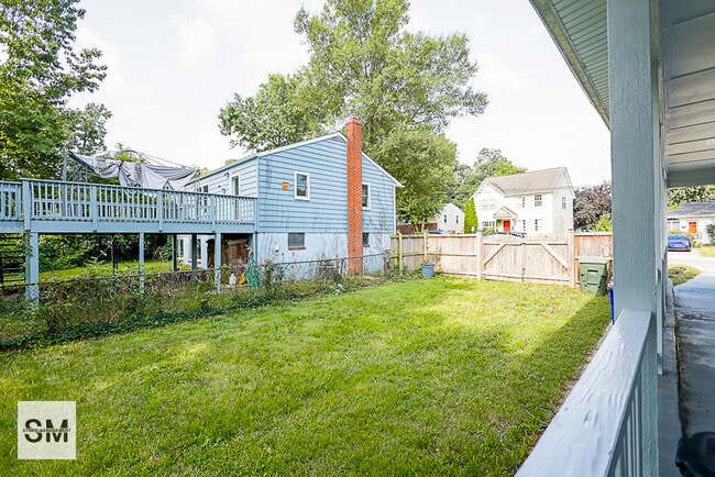 Building Photo - 9615 51st Ave