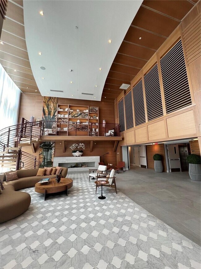 Building Photo - 6700 Indian Creek Dr