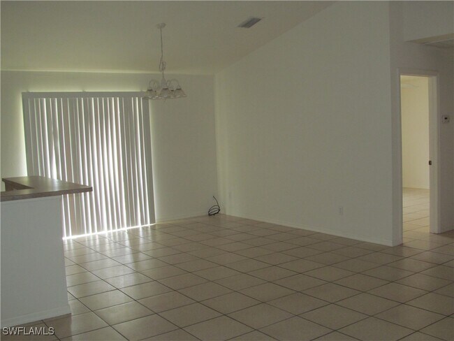 Primary Photo - 335 Pinehurst Ave