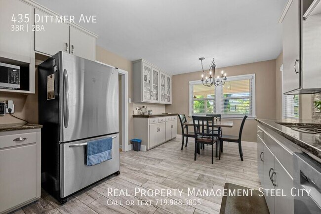 Building Photo - 435 Dittmer Ave