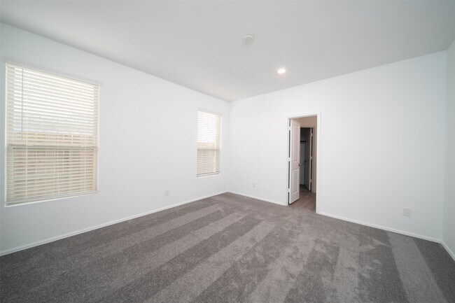 Building Photo - 18422 Running Shadow Ct