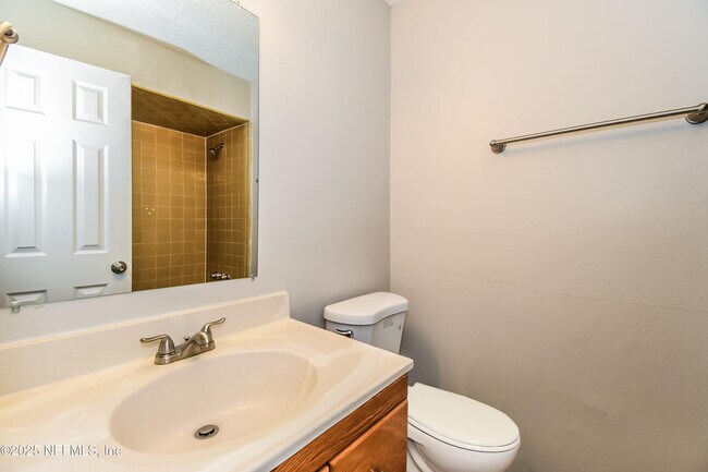 Building Photo - 1113 Grove Park Dr S