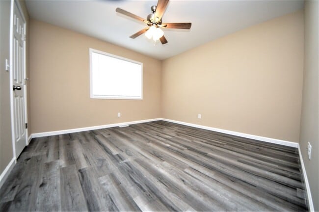 Building Photo - 1056 Arlington Way