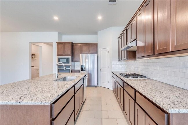 Building Photo - 135 Horseshoe Cove