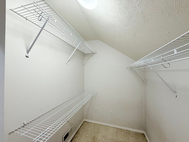 Building Photo - Photos Coming Soon – 3 Bedroom, 3.5 Bathro...