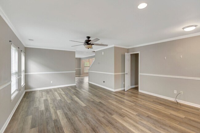 Building Photo - Spacious Cane Bay Home with Pond Views!