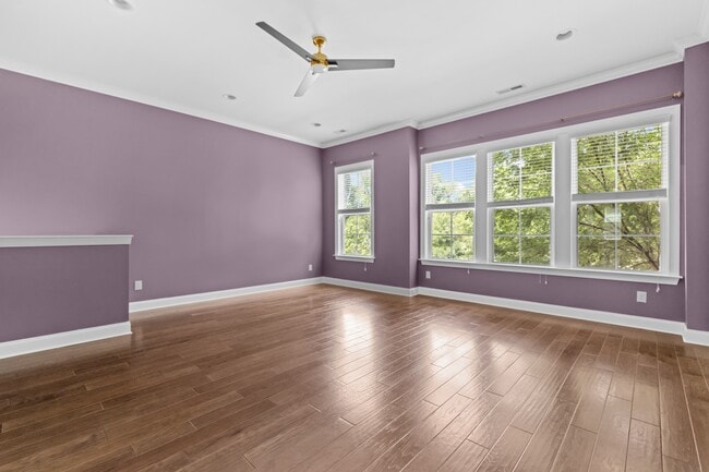 Building Photo - 3102 Rushworth Dr