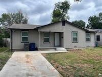 Building Photo - 719 Fairwood Dr