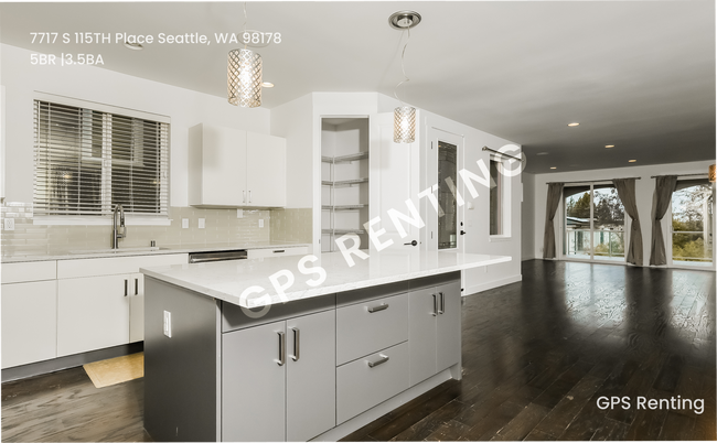 Building Photo - 7717 S 115th Pl