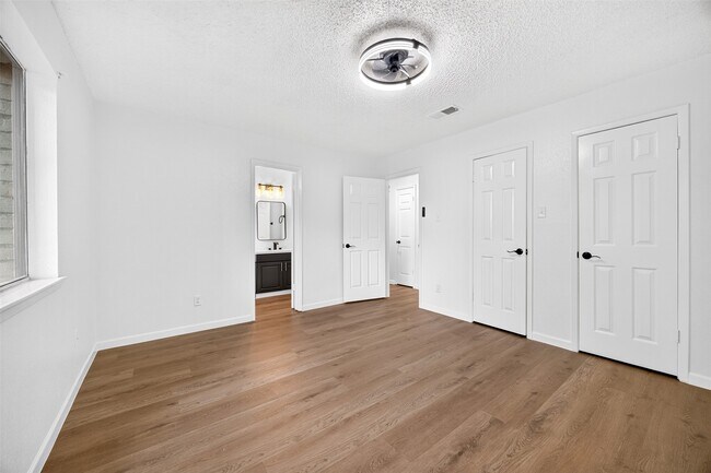 Building Photo - 22106 Westland Creek Dr