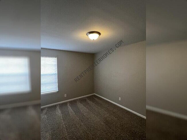 Building Photo - 1908 War Eagle Dr