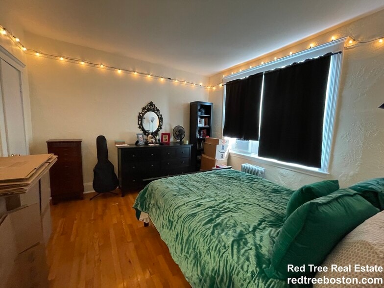 Building Photo - 20 Colborne Rd