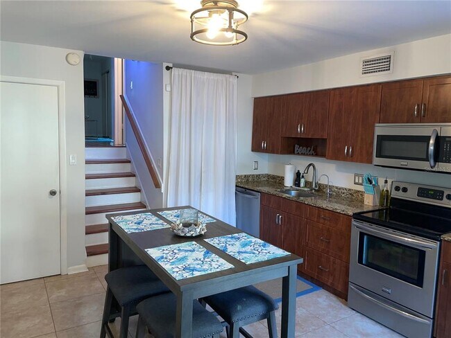 Building Photo - 4304 La Riviera Ct