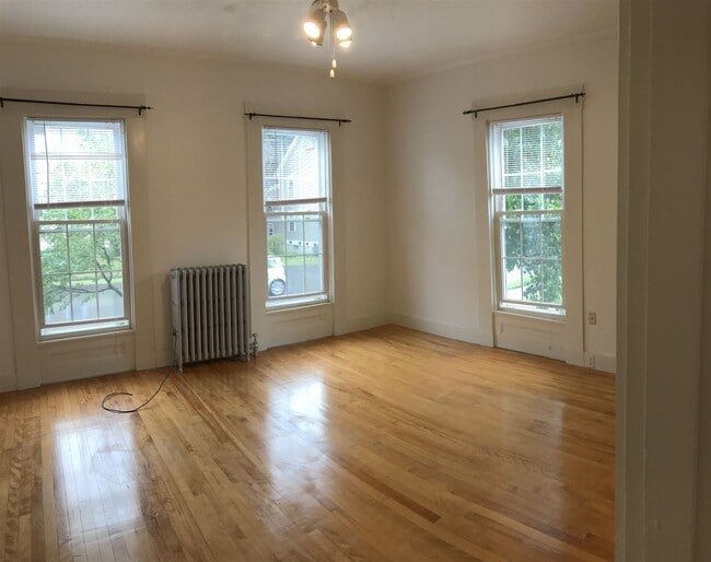 Building Photo - 21 Union St