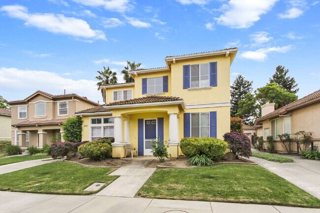 Building Photo - Short term room for rent