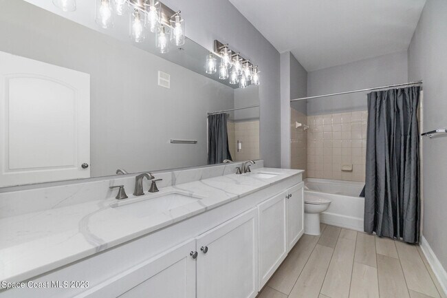 Building Photo - 6421 Borasco Dr